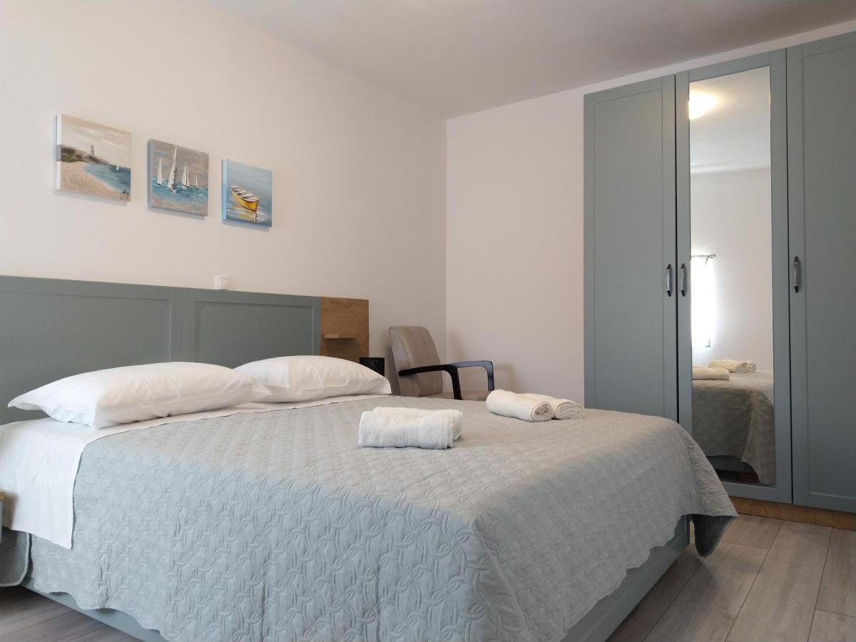 Apartman Catarina Vrsar Bagian luar foto
