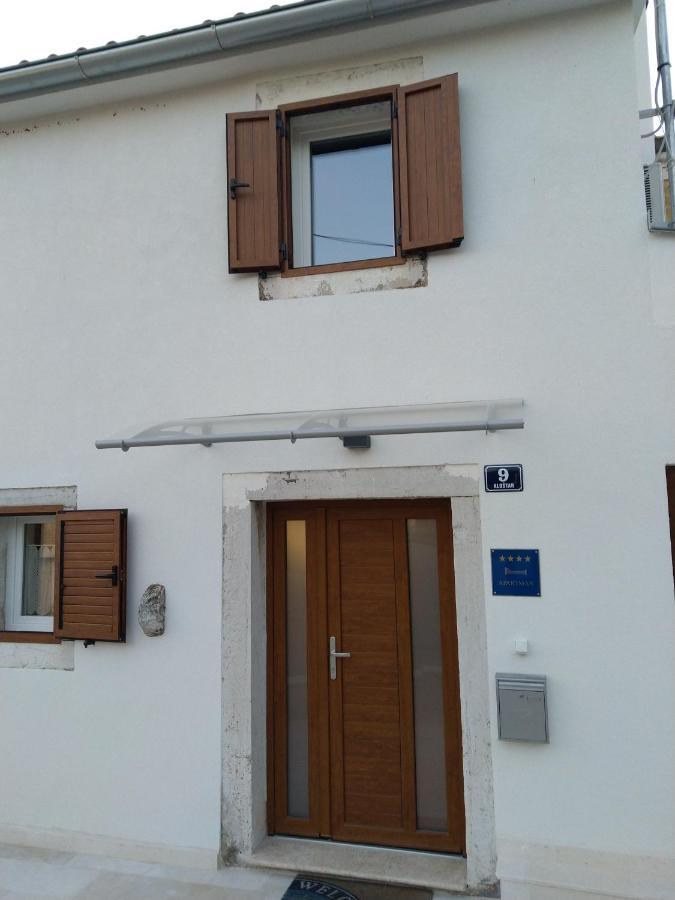 Apartman Catarina Vrsar Bagian luar foto